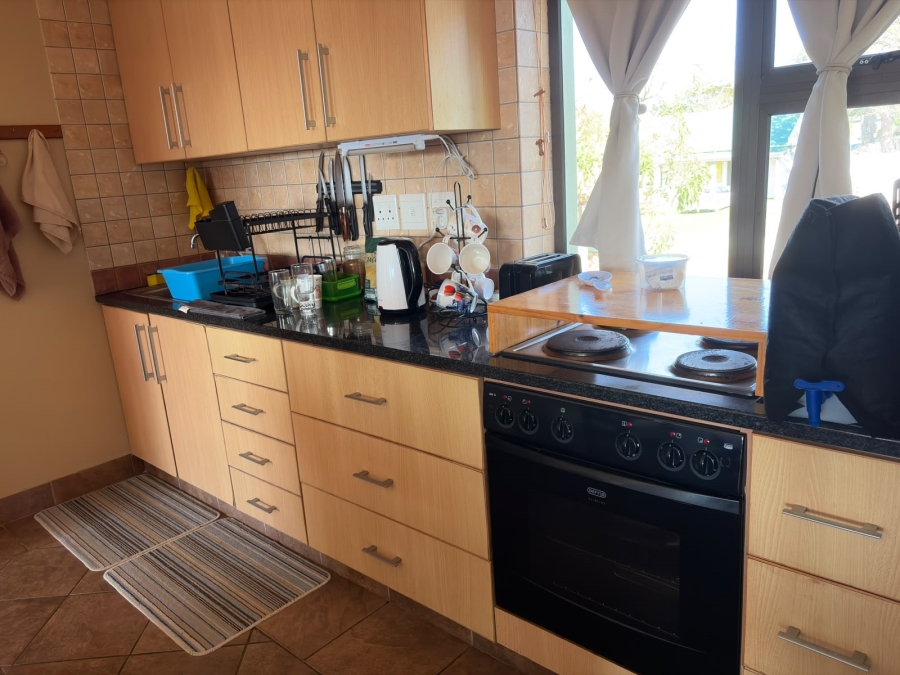 6 Bedroom Property for Sale in West Bank Eastern Cape